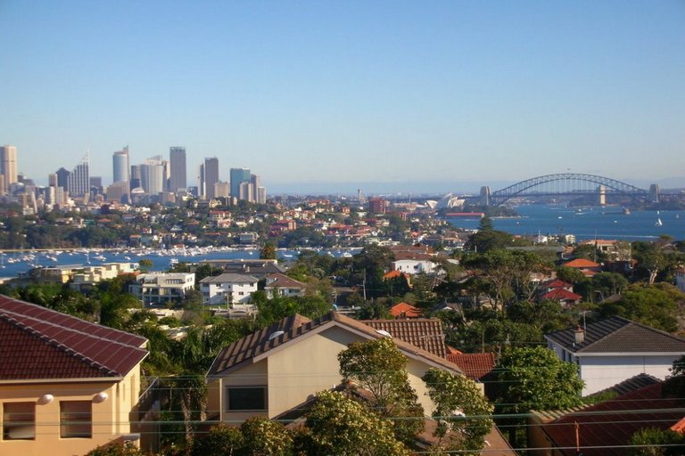 15 Luxury Properties Raided Simultaneously at Dover Heights, Sydney